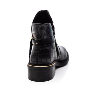 Bota Comfortflex Cano Curto Feminina Couro 2569301-02 Preto