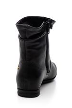 Bota-Comfortflex-Cano-Curto-Feminino-Comfortflex-2591302-01-Preto