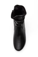 Bota-Comfortflex-Cano-Curto-Feminino-Comfortflex-2591302-01-Preto