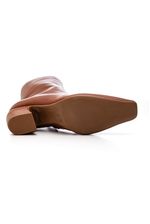 Bota-Cha-De-Mel-4559.87273-Caramelo
