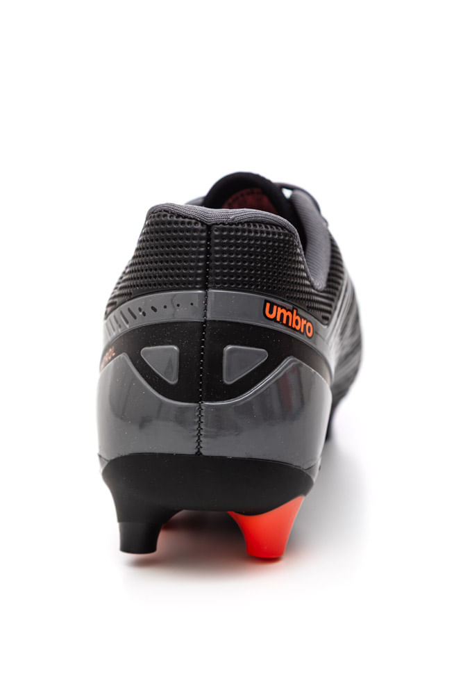 Chuteira-Umbro-Gravity-Campo-U01fb00273-Preto