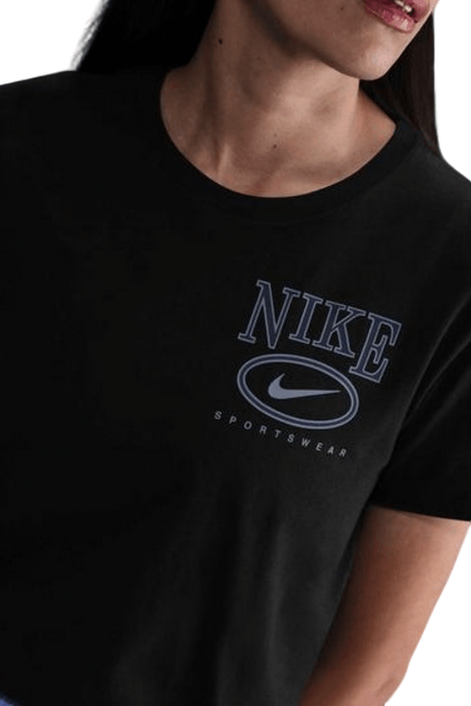 Camiseta-Nike-Club-Feminina-Short-Sleeve-Graphic-Ib2447