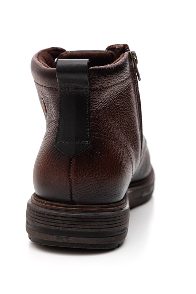 Bota-Pegada-181803-01-Castanho