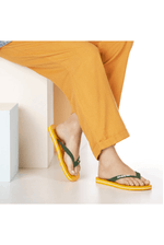 Chinelo-Havaianas-Brasil-Logo-Masculino-Amarelo