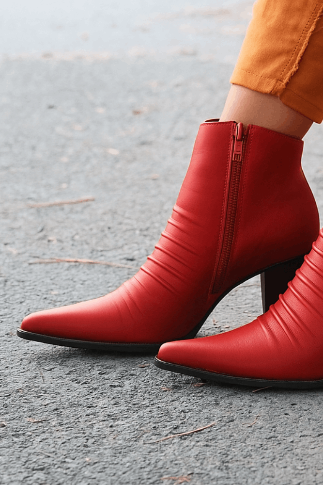 Bota-Dina-Mirtz-Em-Couro-Feminina-Cano-Baixo-20.817-Vermelho