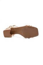 Sandalia-Via-Marte-Salto-Medio-Feminina-Enfeite-De-Flor-100-004-01-Ouro