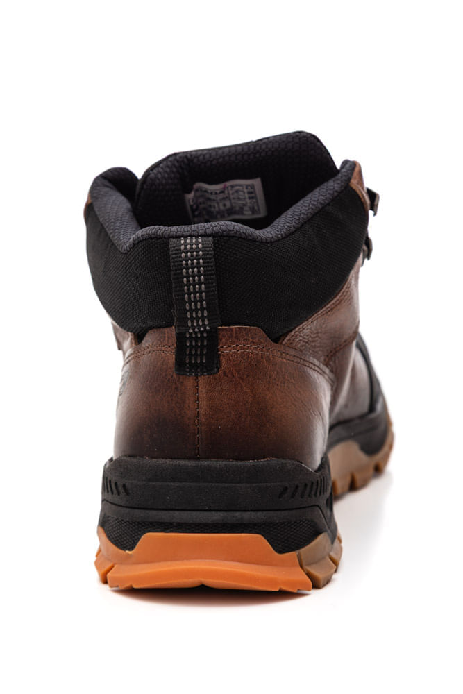 Bota-Pegada-150506-01-Castanho