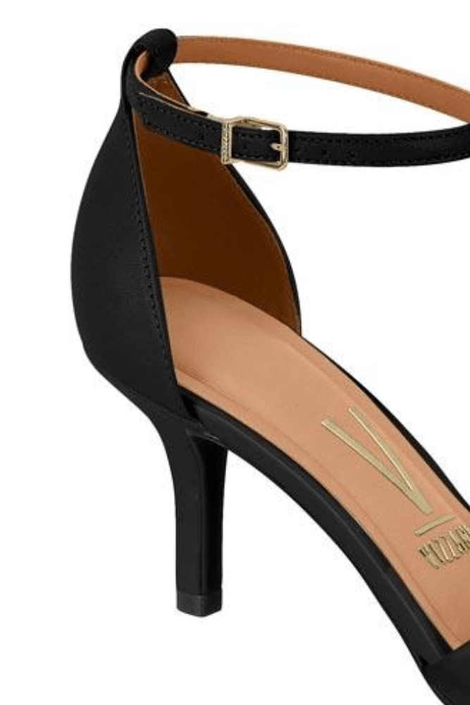 Sandalia-Vizzano-Salto-Medio-Feminina-Fivela-6524.100-Preto