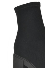 Bota-Via-Marte-Cano-Baixo-Feminina-Em-Tecido-001-004-01-Preto