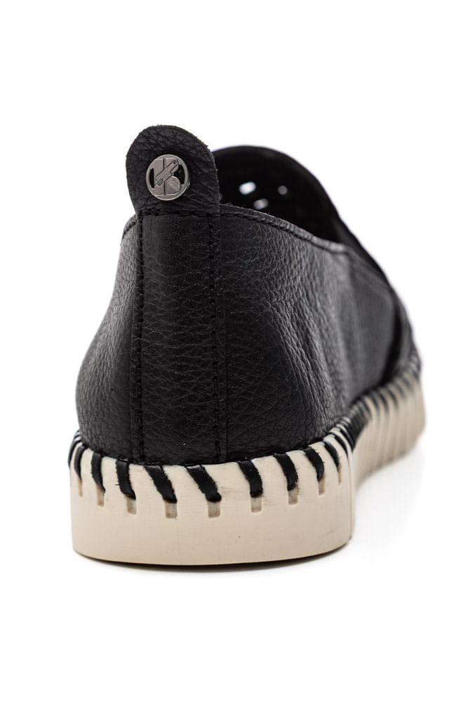 Tenis-Bottero-Slip-On-Feminino-Couro-369501-Preto