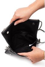 Bolsa-Via-Marte-B1-214-01-Preto