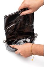 Bolsa-Via-Marte-B1-167-01-Preto