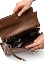 Bolsa-Transversal-Via-Marte-B1-205-01-Marrom