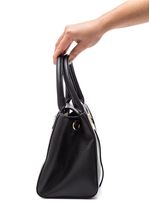 Bolsa-Via-Marte-B1-211-01-Preto