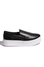 Tenis-Feminino-Slip-On-Santa-Lolla-038f.11e4.002f-Preto