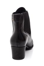 Bota-Pegada-280903-Preto