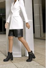Bota-Dakota-De-Cano-Curto-Feminina-Salto-Bloco-G9881-01-Preto