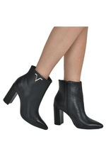 Bota-Via-Marte-Social-Feminina-Em-Couro-063-012-01-Preto