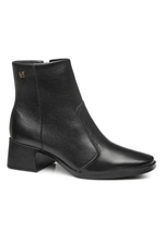 Bota-Pegada-Feminina-Em-Couro-Soft-Touch-282301-Preto