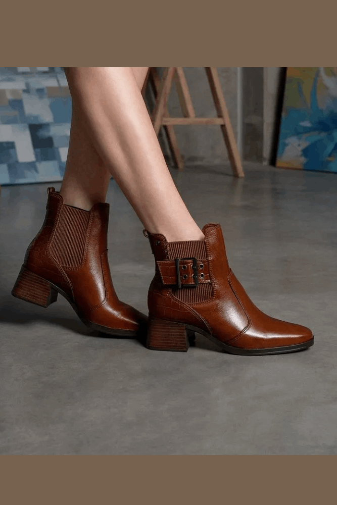 Bota-Ankle-Boot-Pegada-282351-04-Marrom