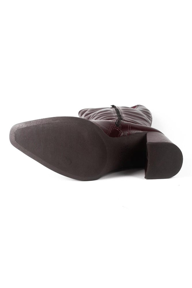 Bota-Montaria-Dakota-D0433-02-Bordo