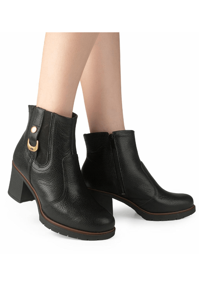 Bota-Dakota-De-Cano-Curto-Em-Couro-Feminina-D0393-01-Preto