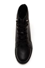 Bota-Coturno-Mississipi-Feminina-Salto-Bloco-Sola-Tratorada-Mc831-01-Preto
