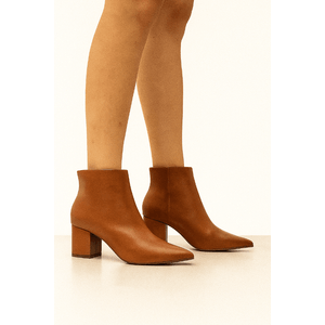 Bota Chá De Mel Cano Baixo Feminina Fico Fino 20.810-03 Caramelo