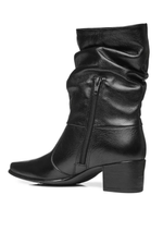 Bota-Pegada-Cano-Medio-Slouch-Feminina-Couro-280901-02-Preto
