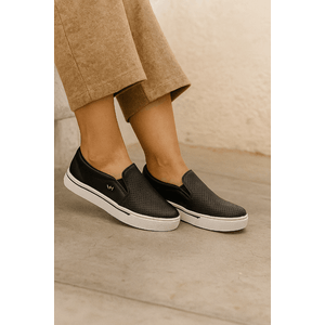 Tênis Via Marte Slip On Feminino Napa Metalizada  016-009-01 Preto