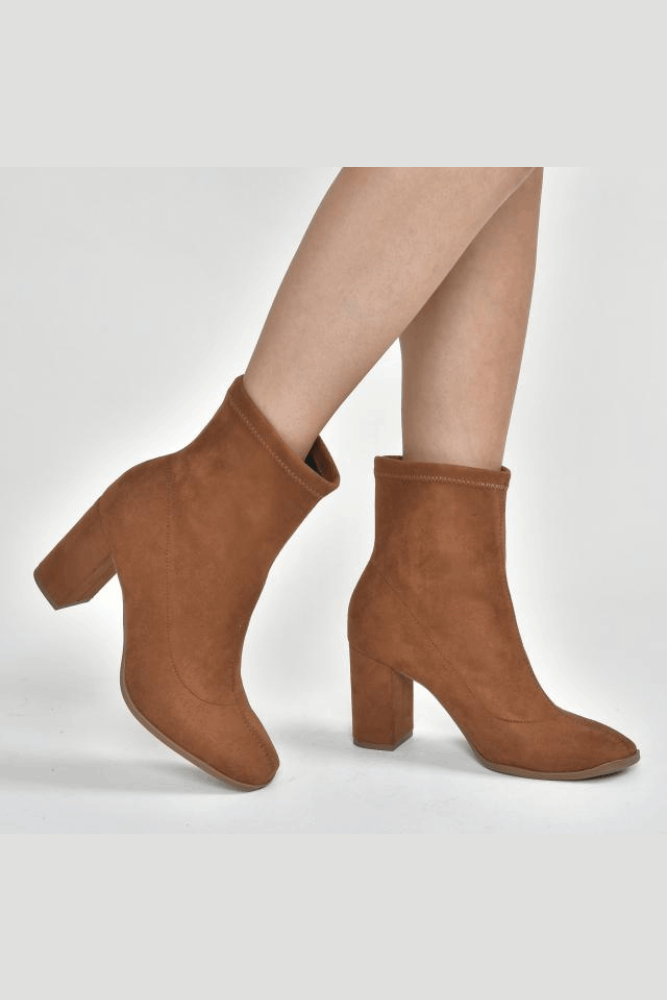 Bota-Via-Marte-Cano-Baixo-Feminina-Camurca-Ultra-247-002-01-Caramelo
