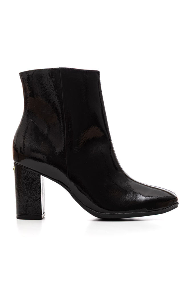 Bota-Via-Marte-Cano-Baixo-Feminina-Verniz-247-001-01-Preto