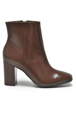 Bota-Via-Marte-Cano-Baixo-Feminina-Verniz-247-001-01-Marrom
