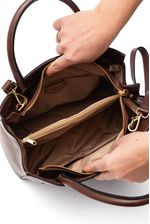 Bolsa-De-Mao-Linea-Bella-6016-Marrom