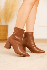 Bota-Via-Marte-Social-Feminina-Cano-Baixo-255-001-02np-Marrom