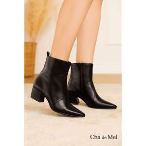 Bota Chá De Mel Cano Médio Feminina Bico Quadrado 4559.87273 Preto