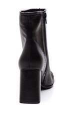 Bota-Via-Marte-Social-Feminina-Cano-Baixo-Montana-248-004-01-Preto