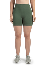 Bermuda-Knit-Minimal-6-Olympikus-Feminina-Oiwsr2580-Verde