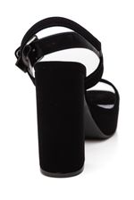 Sandalia-Via-Marte-284-002-01-Preto