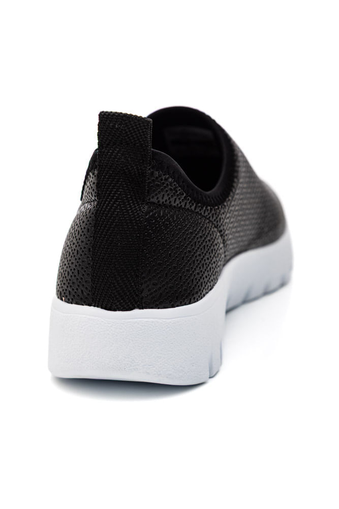 Tenis-Slip-On-Piccadilly-950032-Preto