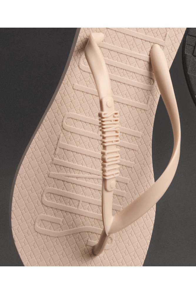 Chinelo-Santa-Lolla-0483.2aa3.0016.01d8-Rosa