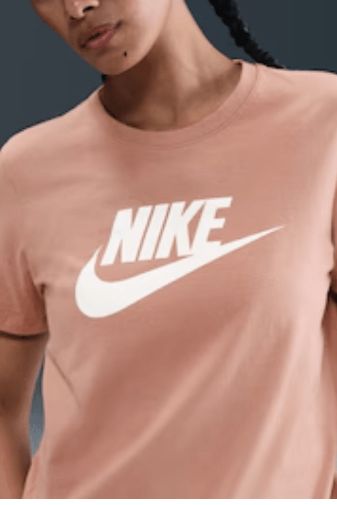 Camiseta Nike Sportswear Essentials Feminina Dx7906-688 Rosa
