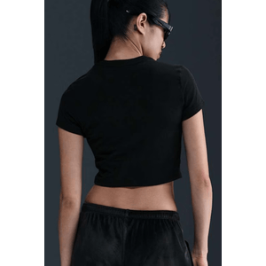 Camiseta Nike Sportswear Chill Knit Cropped Feminina Hf9538-010 Preto