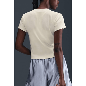 Camiseta Nike Sportswear Feminina Hv4994-133 Bege